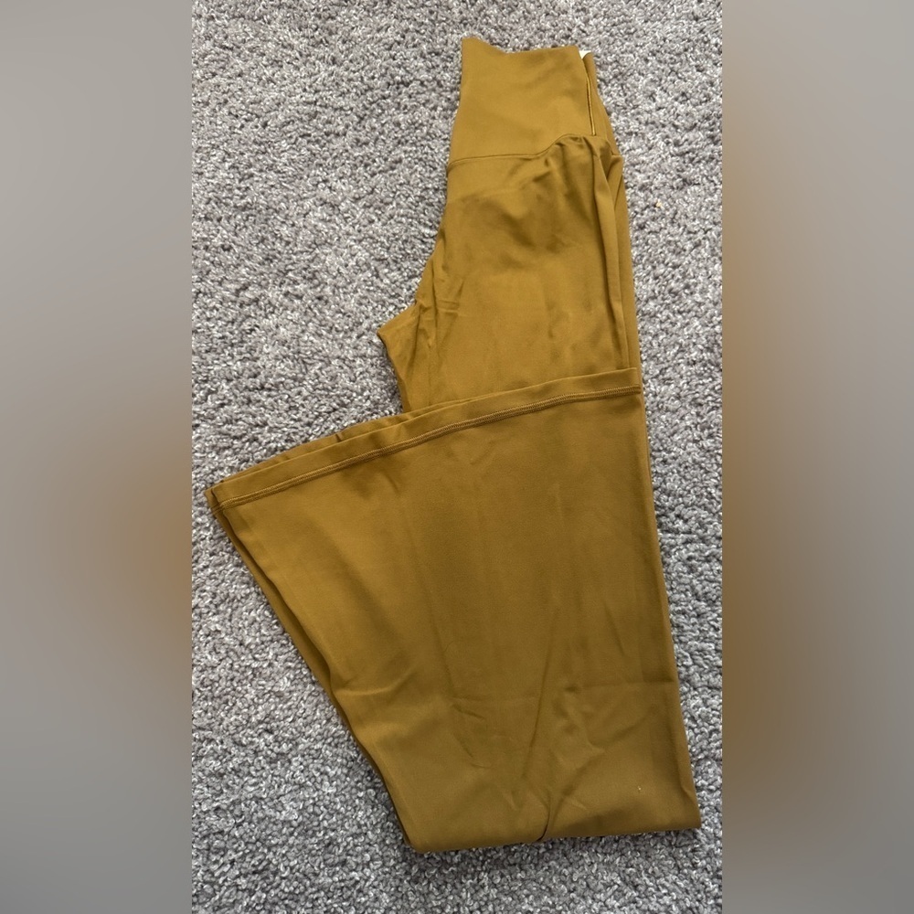 Offline Aerie NWT Real MeSuper Flare High Rise Short Inseam Size Medium Mustard